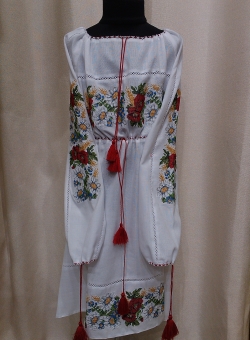 Машинна вишивка - плаття на льоні польові квіти
