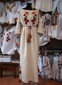 Ручна вишивка - плаття на льоні маки